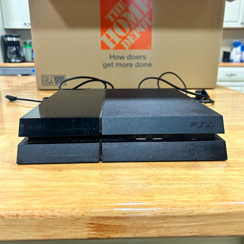 Sony playstation ps4 - 4,